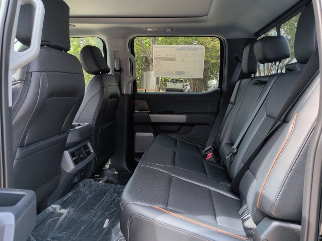 New 2027 Ford F350 Lariat w/ Lariat Ultimate Package AWD/4WD image 14