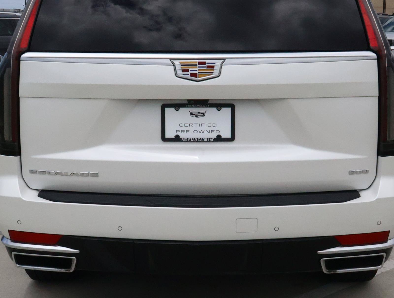 Used 2024 Cadillac Escalade ESV Premium Luxury RWD image 10