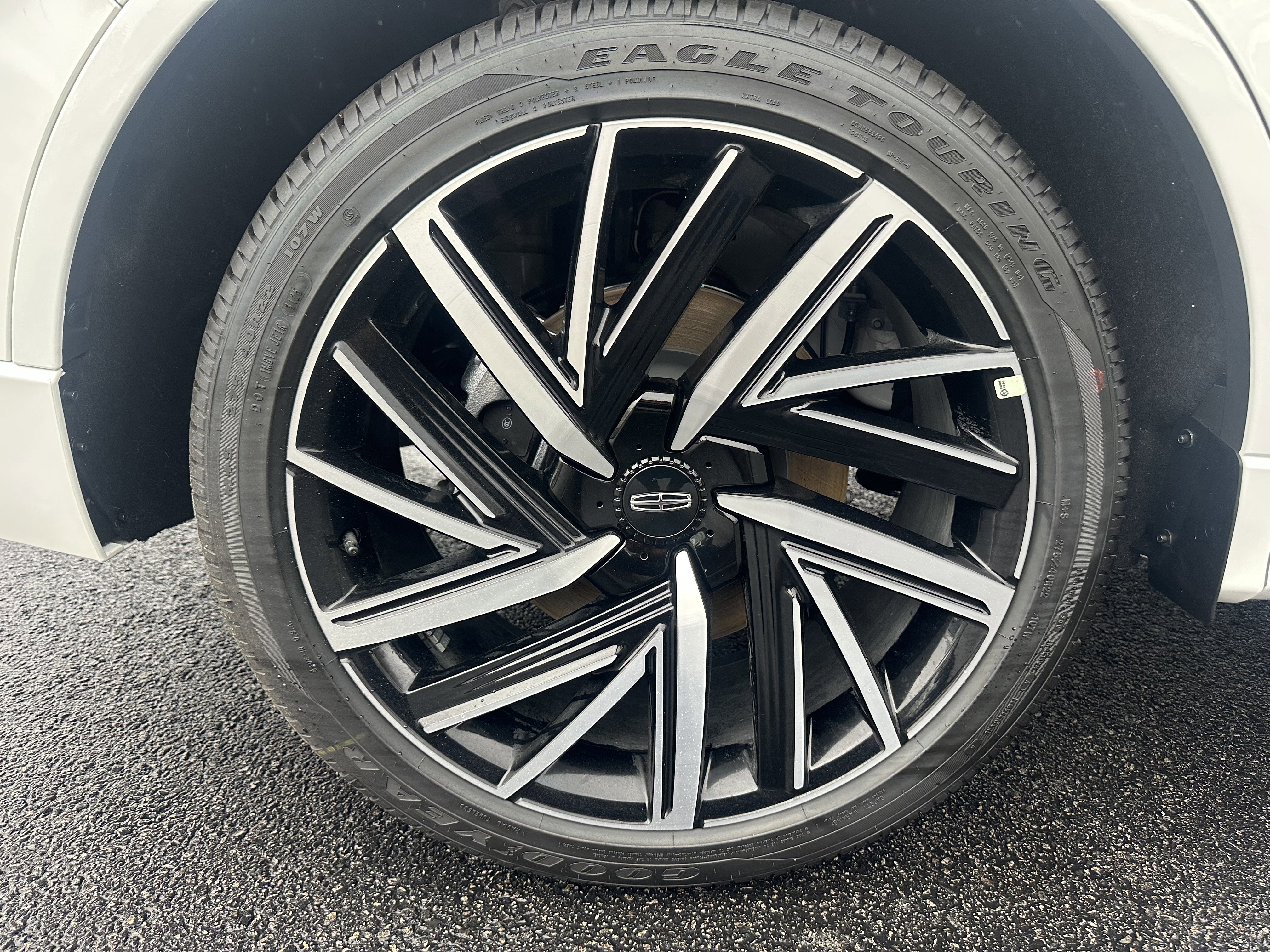 New 2025 Lincoln Aviator Black Label w/ Black Label Special Edition image 8