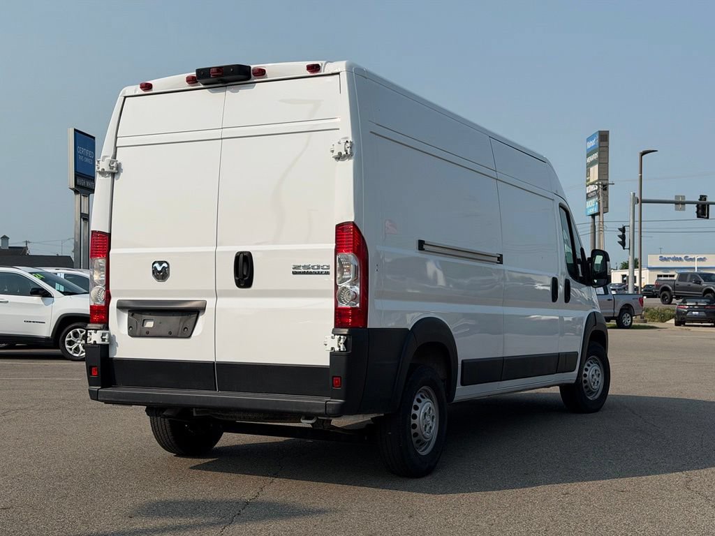 Used 2025 RAM ProMaster 2500 w/ Convenience Group FWD image 5