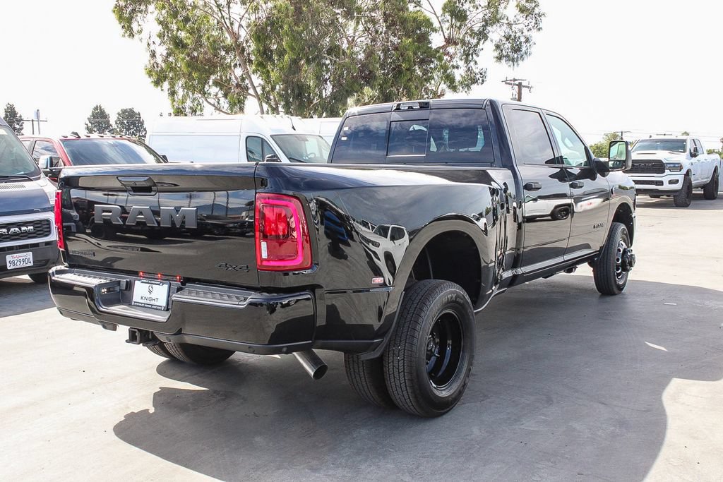New 2026 RAM 3500 Big Horn AWD/4WD image 9