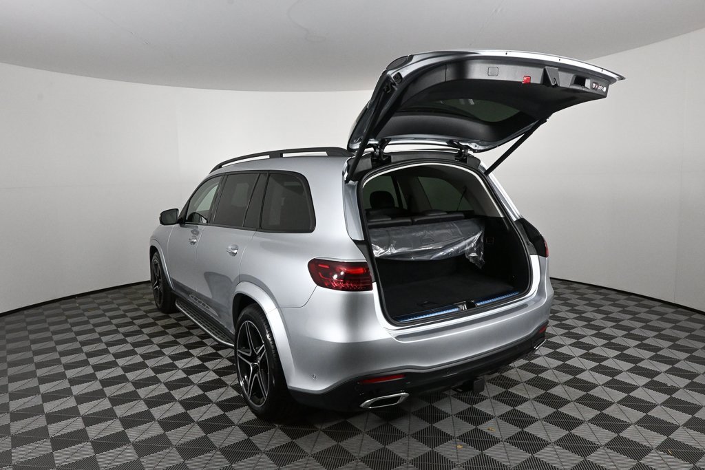 New 2026 Mercedes-Benz GLS 450 4MATIC image 32