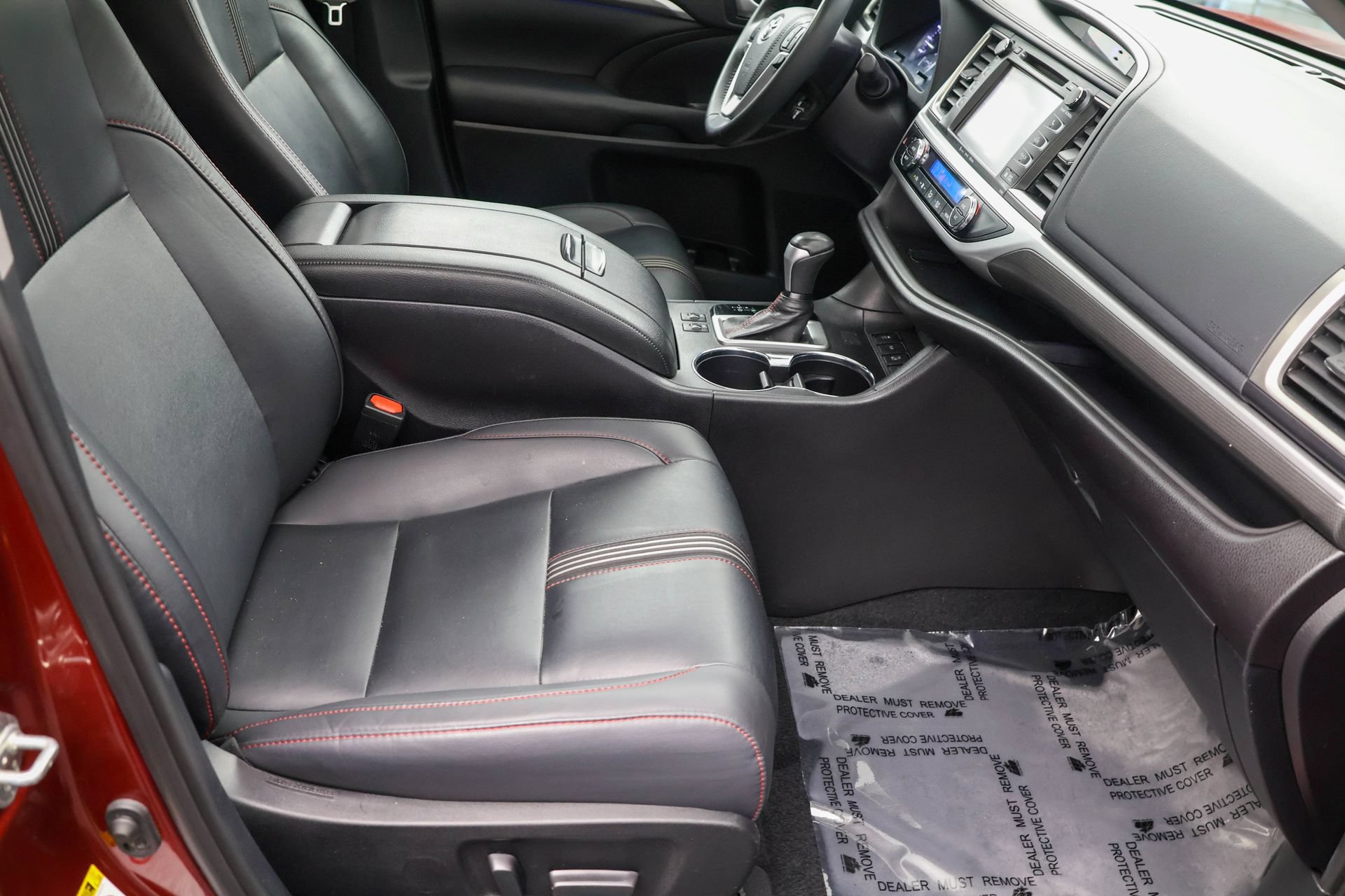 Used 2019 Toyota Highlander SE AWD/4WD image 35