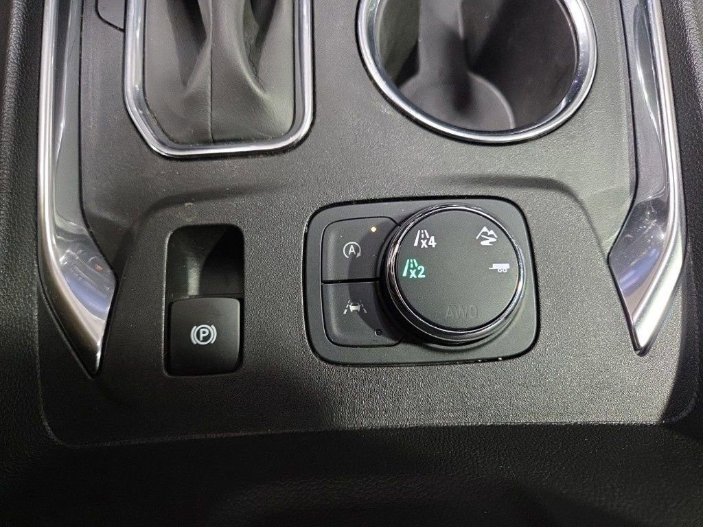 Used 2023 Chevrolet Traverse LT image 26