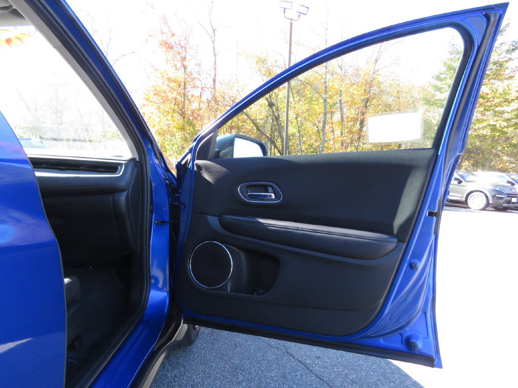 Used 2018 Honda HR-V EX image 12