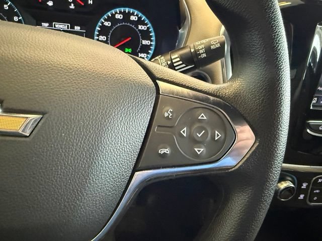 Used 2022 Chevrolet Traverse LS FWD image 18