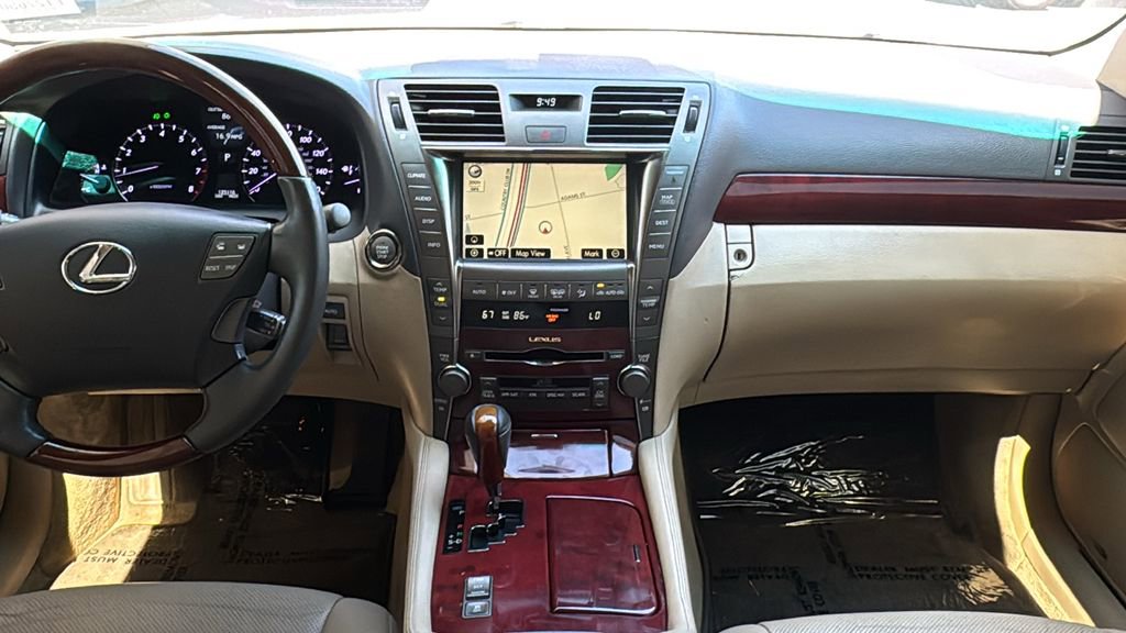 Used 2009 Lexus LS 460 RWD image 9