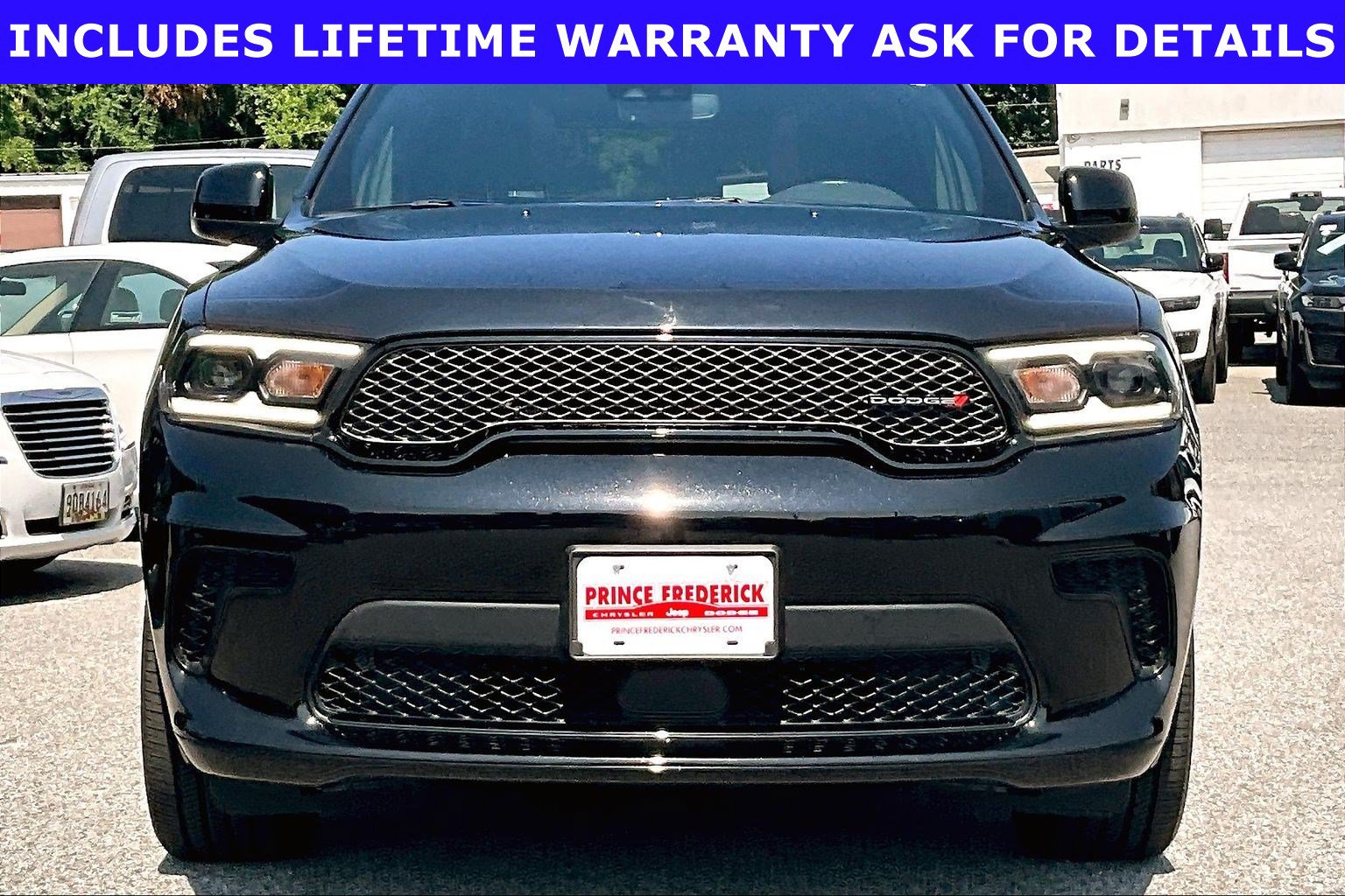 Used 2024 Dodge Durango SXT w/ SXT Blacktop Group AWD/4WD image 2
