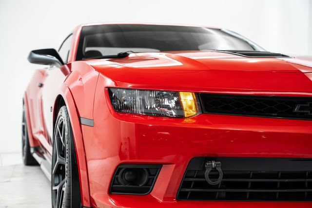 Used 2015 Chevrolet Camaro Z/28 RWD image 16
