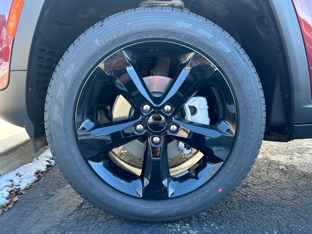 New 2025 Jeep Grand Cherokee Limited image 30