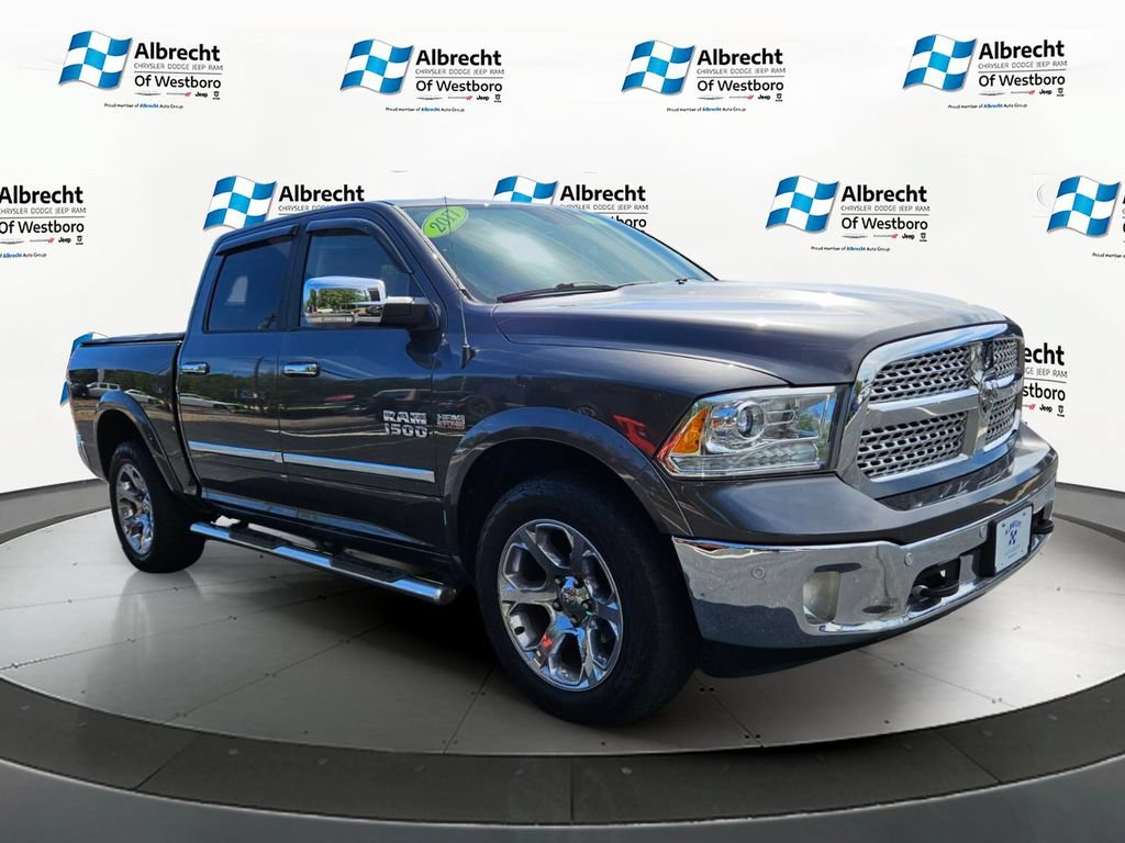 Used 2017 RAM 1500 Laramie w/ Convenience Group AWD/4WD image 7