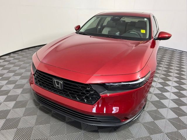 Used 2024 Honda Accord EX image 2