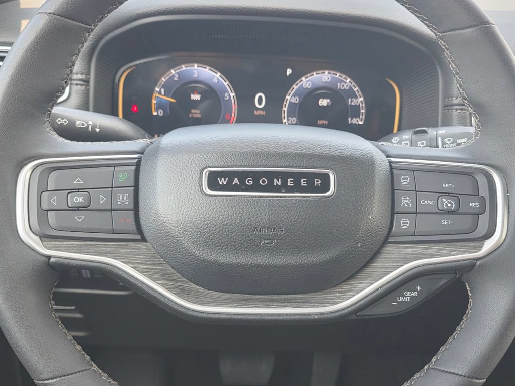 Used 2024 Jeep Wagoneer L Series II w/ Flexible Seating Group AWD/4WD image 36
