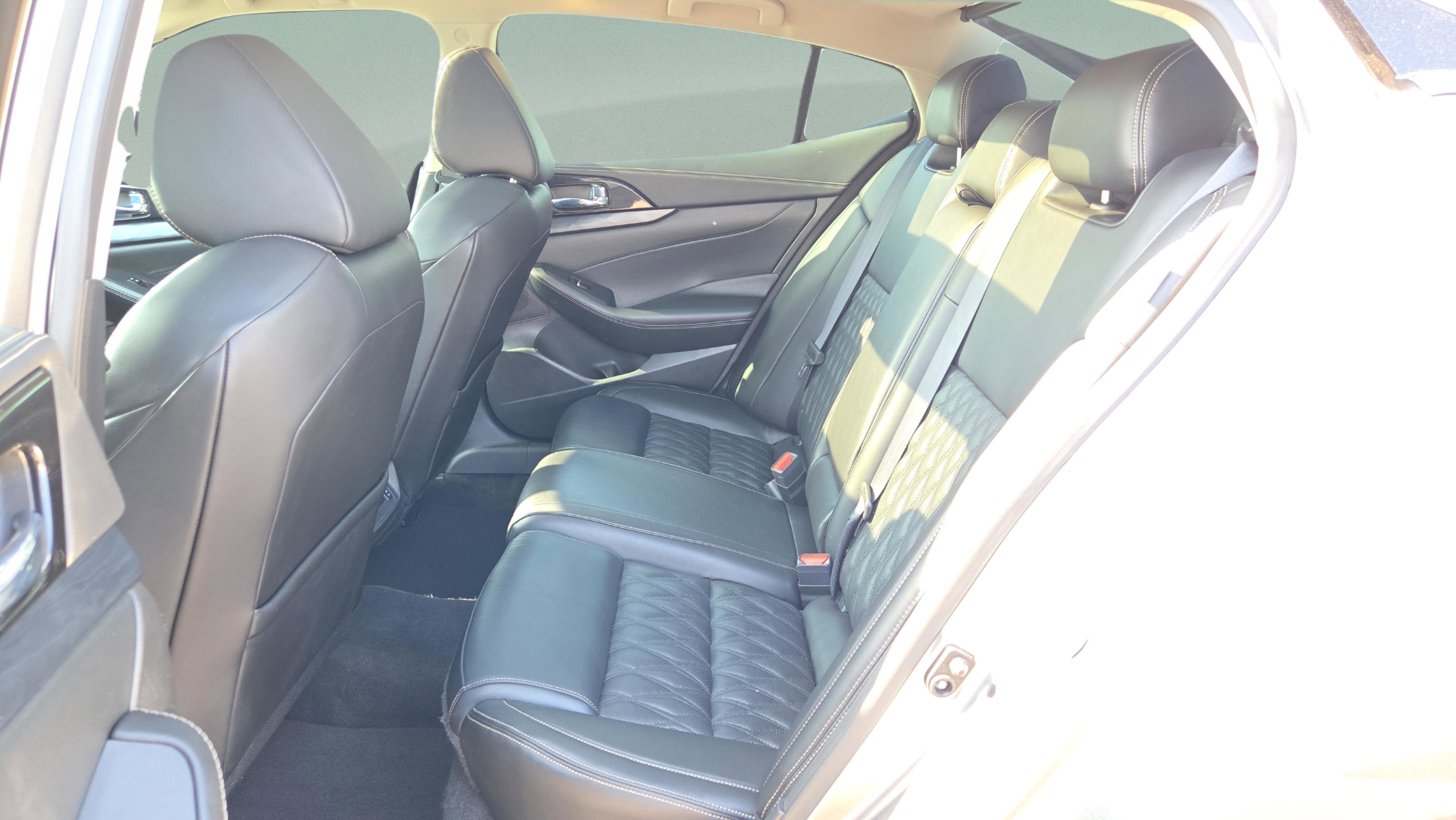 Used 2023 Nissan Maxima Platinum w/ Sport Mat Group FWD image 12