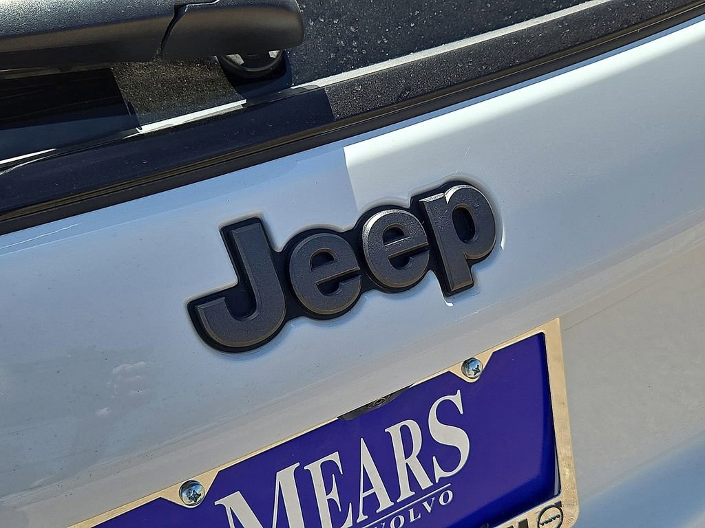 Used 2025 Jeep Compass Trailhawk image 13