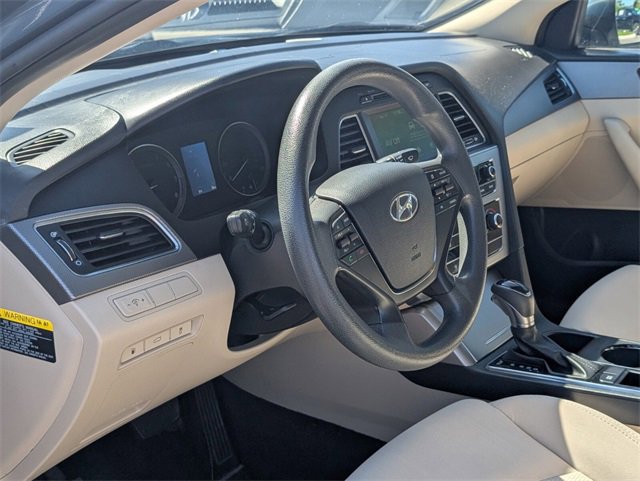 Used 2016 Hyundai Sonata SE image 7