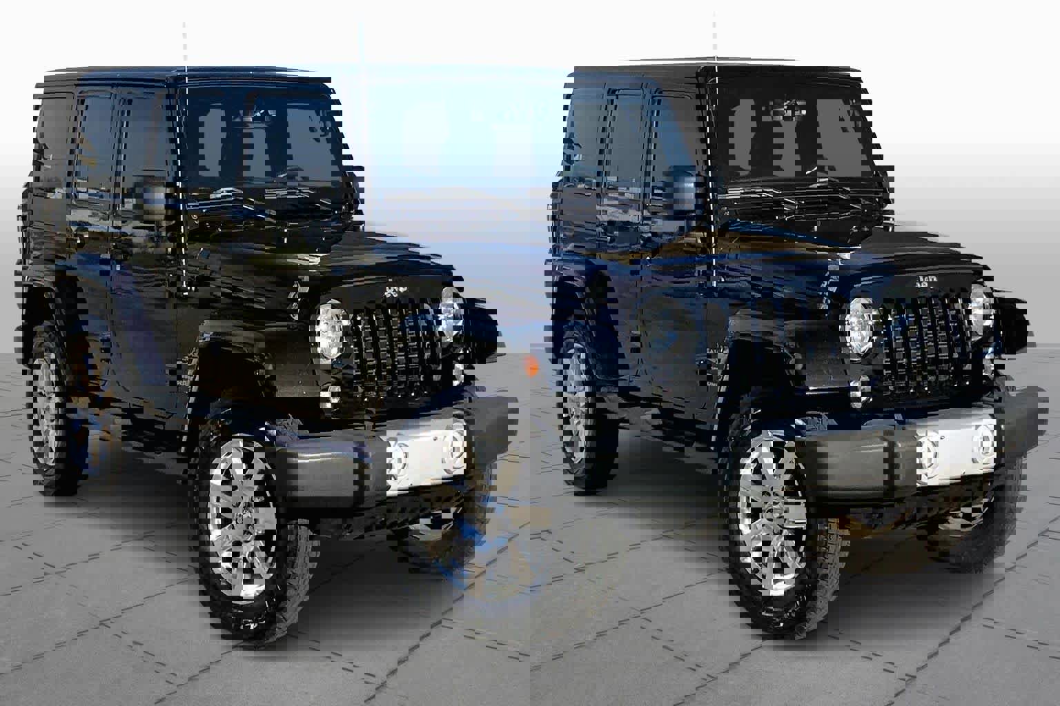 Used 2015 Jeep Wrangler Unlimited Sahara image 3