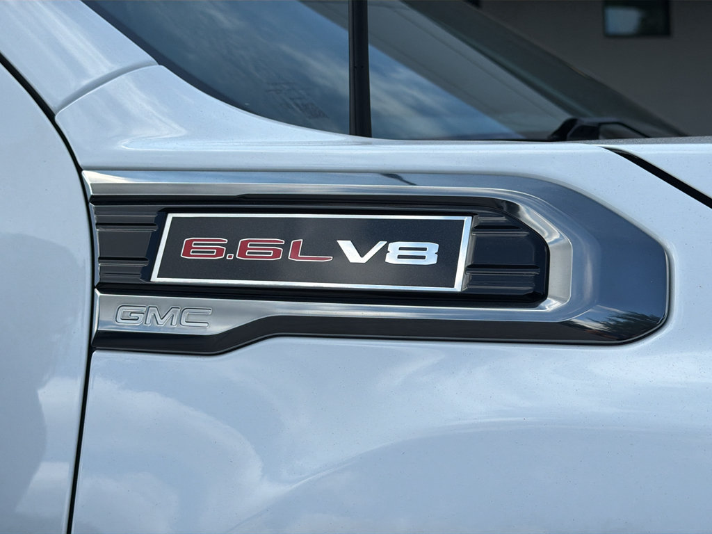 Used 2022 GMC Sierra 2500 AT4 w/ AT4 Premium Plus Package AWD/4WD image 11