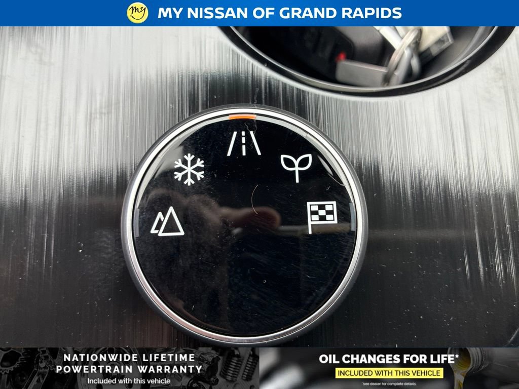 New 2026 Nissan Rogue SV w/ Cold Weather Package AWD/4WD image 23