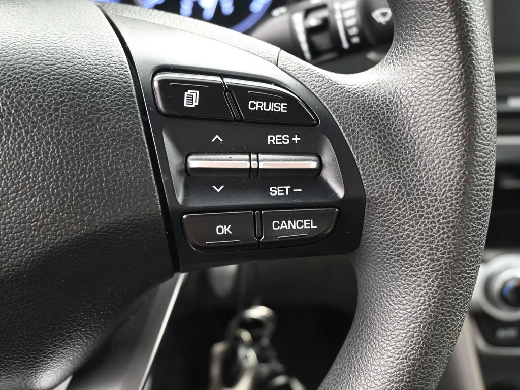 Used 2020 Hyundai Elantra SE image 16