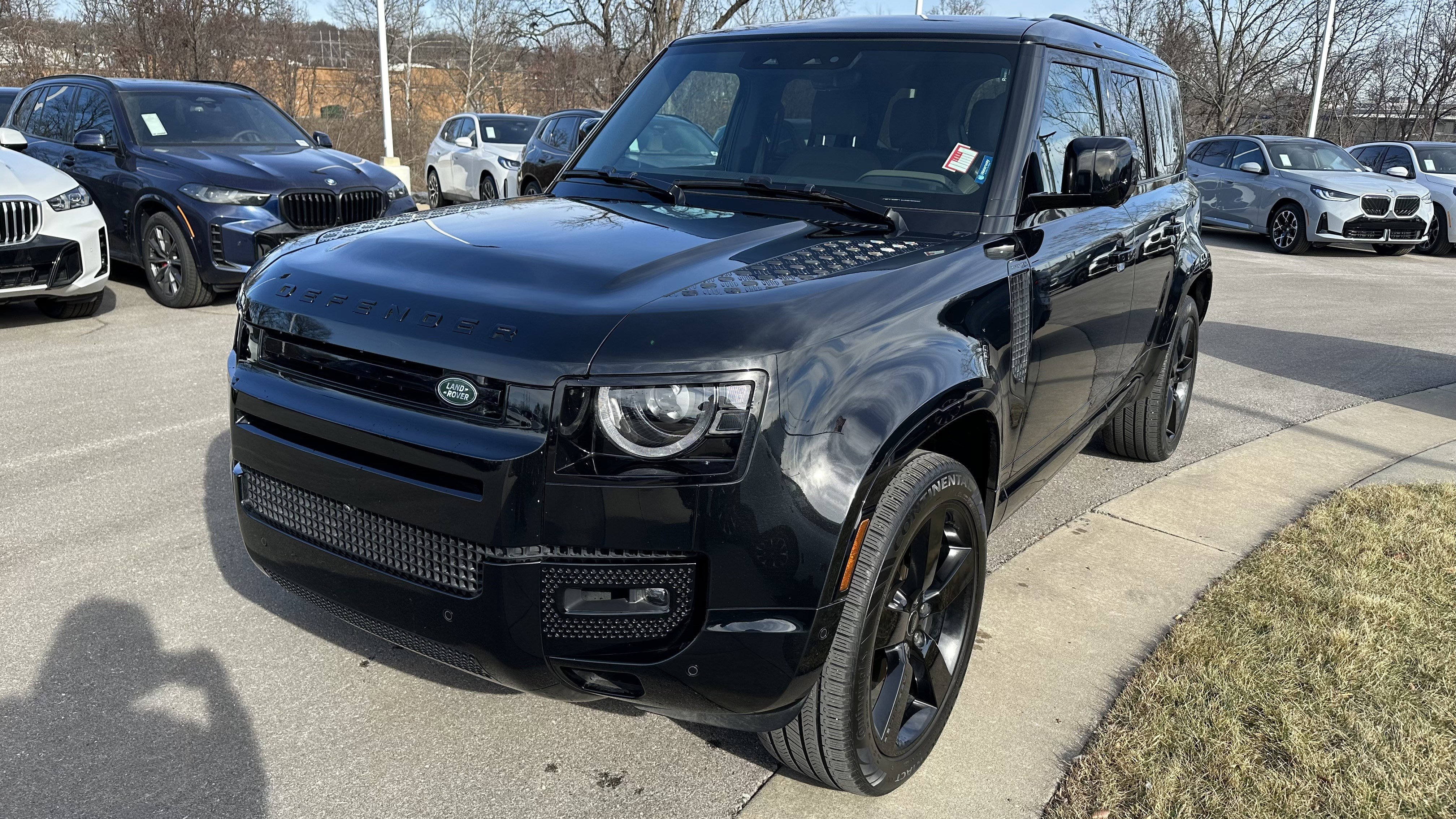 Used 2024 Land Rover Defender 110 X-Dynamic SE image 5