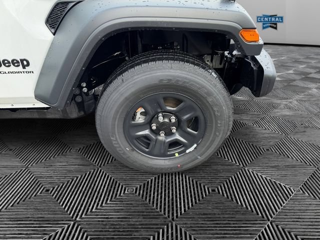 New 2026 Jeep Gladiator Sport AWD/4WD image 9