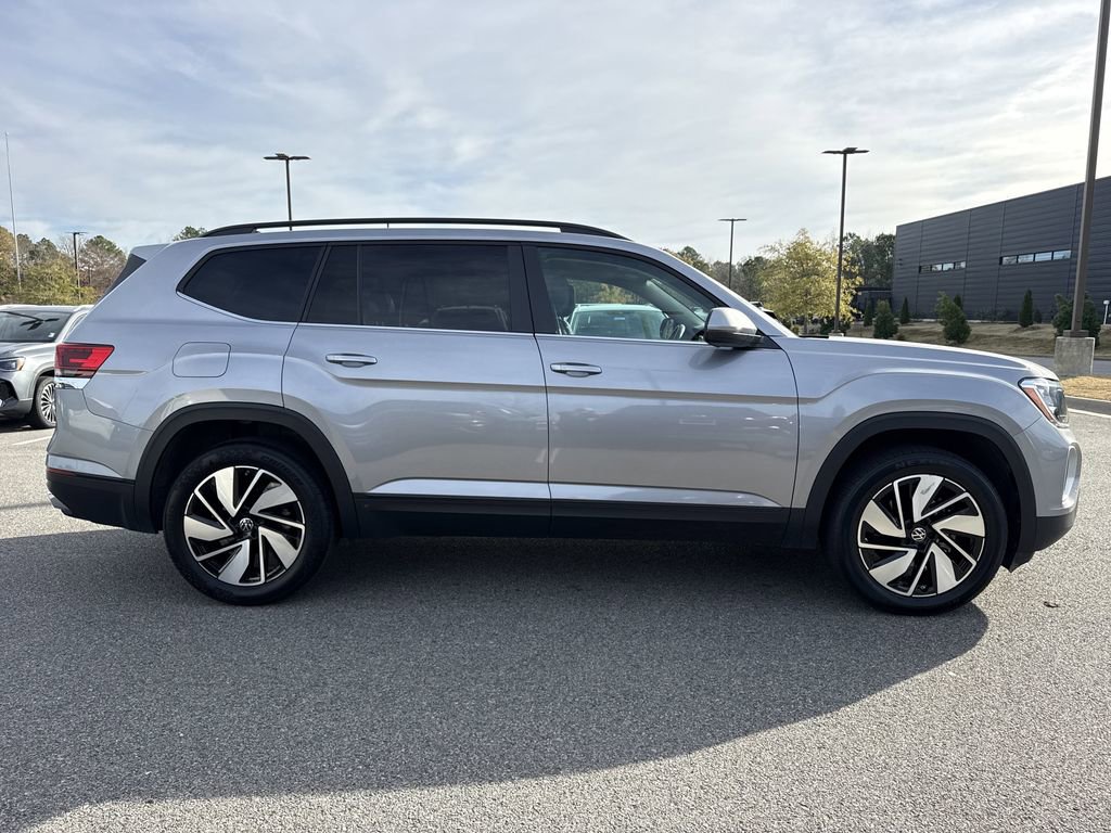 Used 2024 Volkswagen Atlas SE image 11
