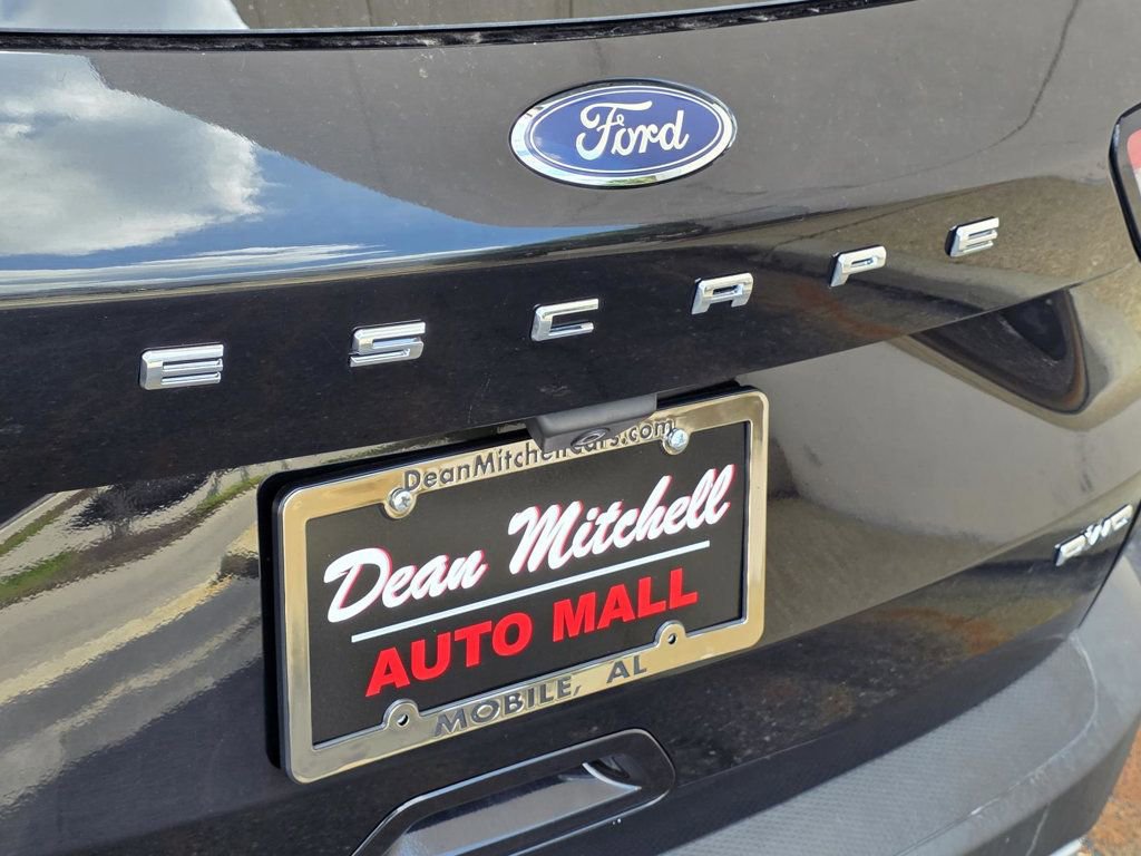 Used 2022 Ford Escape SE image 32