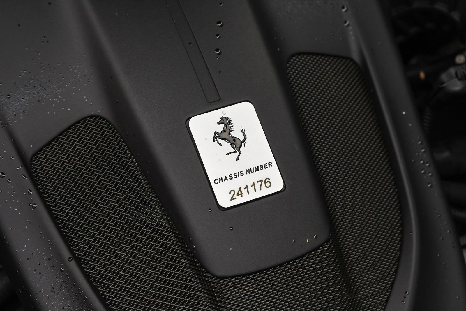 Used 2019 Ferrari Portofino image 32