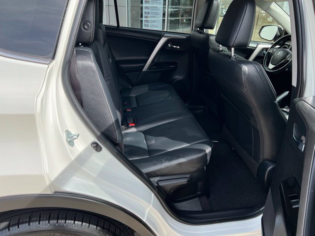 Used 2016 Toyota RAV4 Limited AWD/4WD image 34