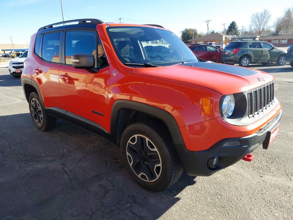 Used 2016 Jeep Renegade Trailhawk w/ Cold Weather Group AWD/4WD image 4