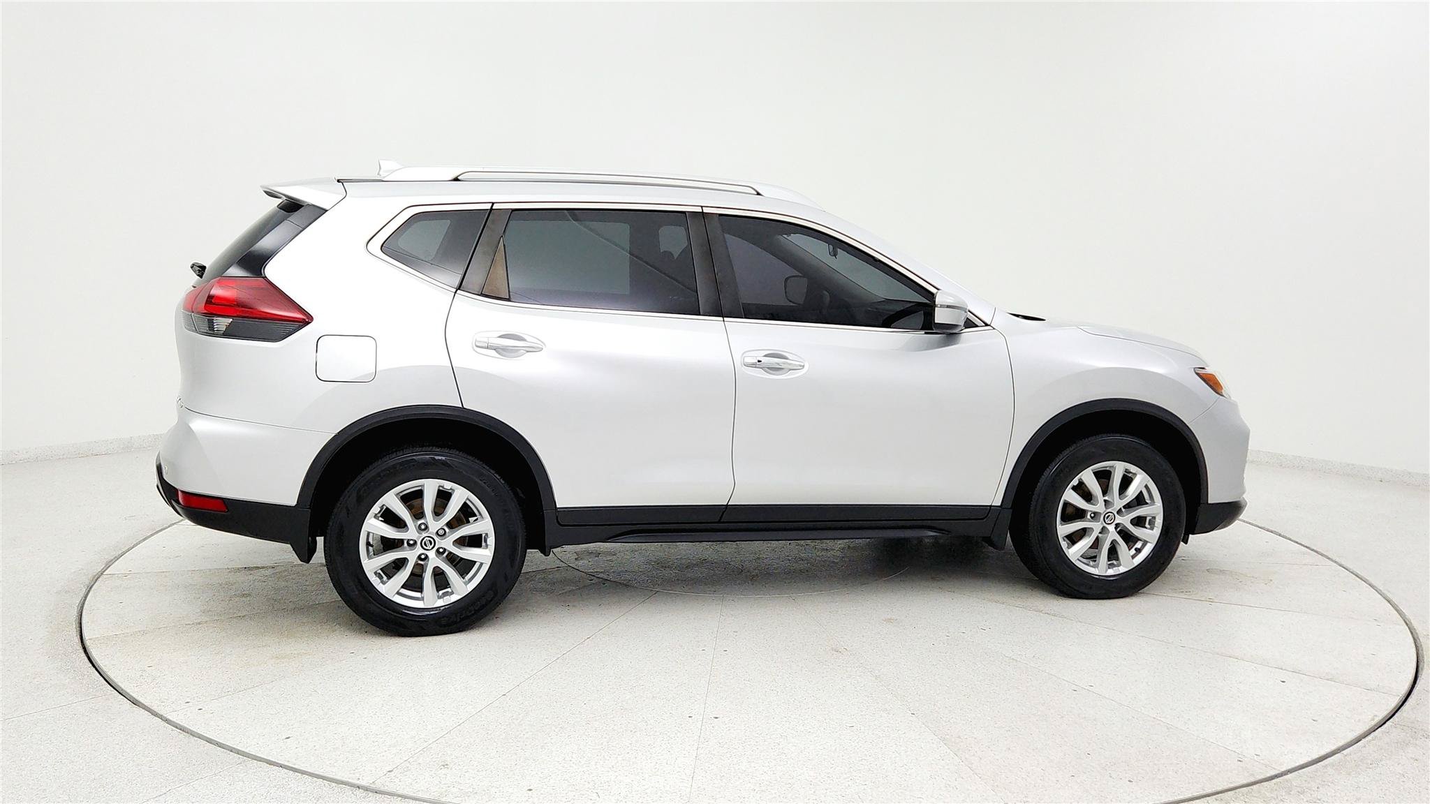 Used 2020 Nissan Rogue SV AWD/4WD image 6