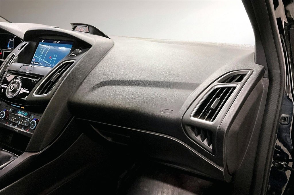 Used 2017 Ford Focus RS image 25