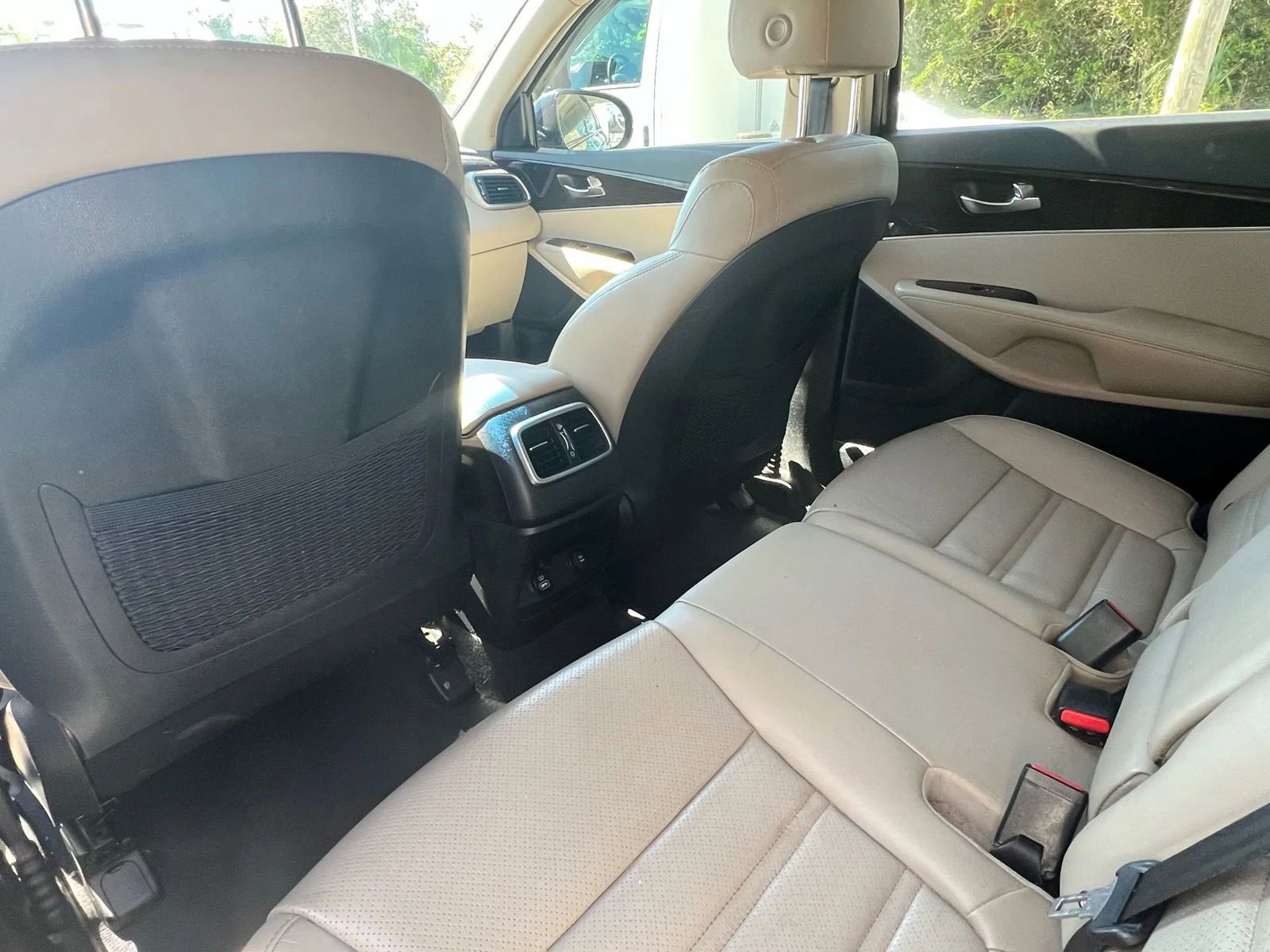 Used 2019 Kia Sorento EX image 17