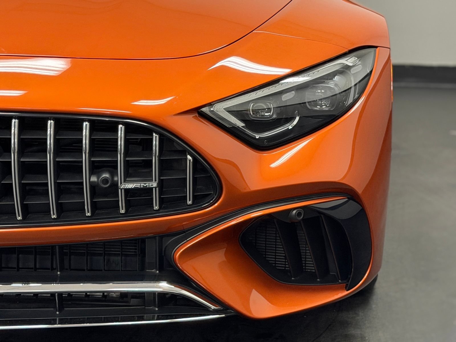 Used 2024 Mercedes-Benz SL 63 AMG 4MATIC image 8