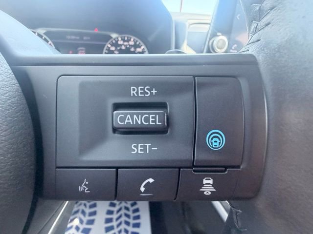 Certified 2024 Nissan Rogue SV w/ SV Premium Package FWD image 11