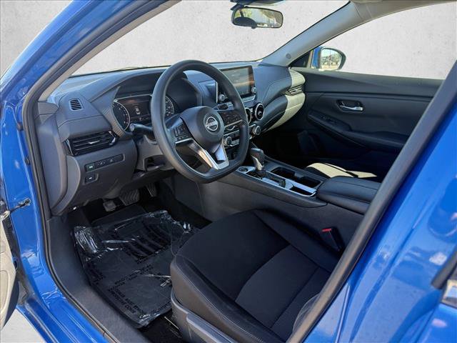 Used 2024 Nissan Sentra SV FWD image 11