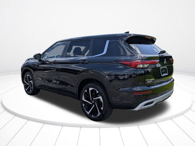 Used 2024 Mitsubishi Outlander SE AWD/4WD image 5
