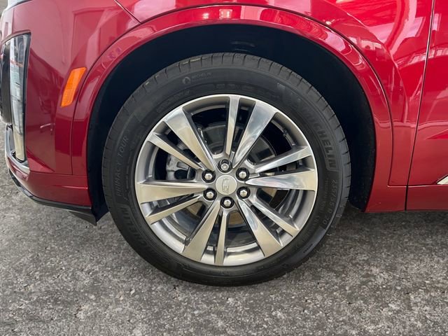 Certified 2025 Cadillac XT6 Premium Luxury AWD/4WD image 12