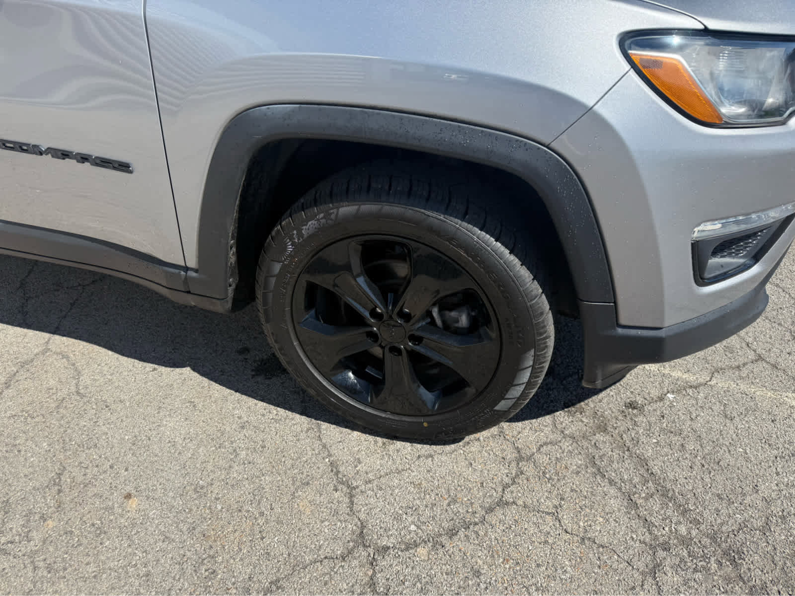 Used 2018 Jeep Compass Latitude AWD/4WD image 4