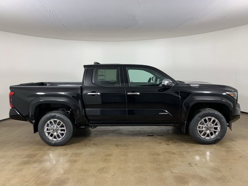 Used 2026 Toyota Tacoma Limited AWD/4WD image 7
