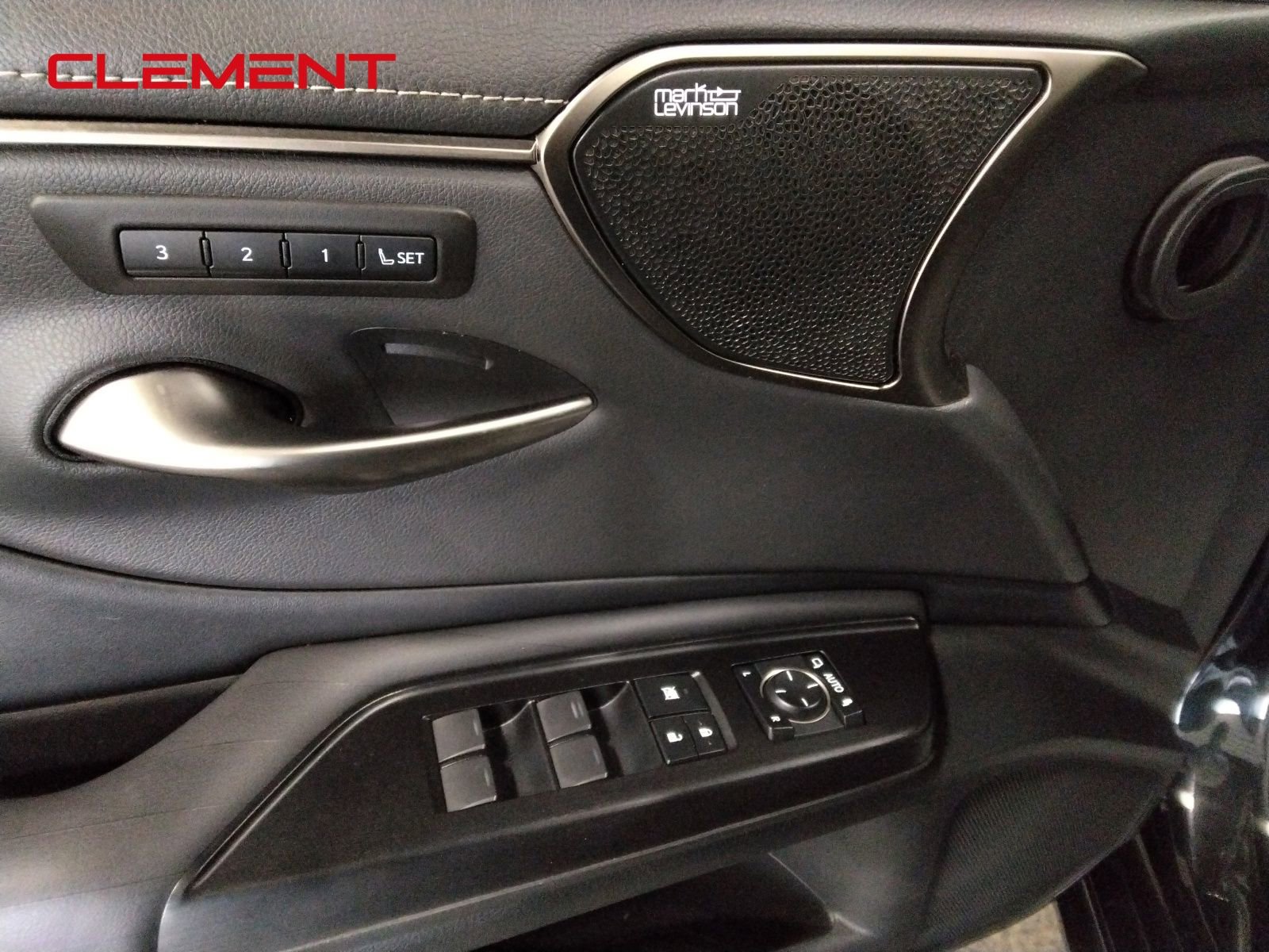 Used 2020 Lexus ES 350 Luxury w/ Accessory Package 2 image 36