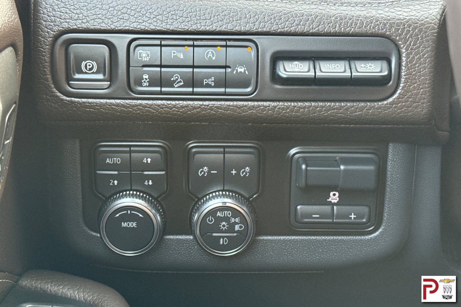 Certified 2024 GMC Yukon XL Denali image 34