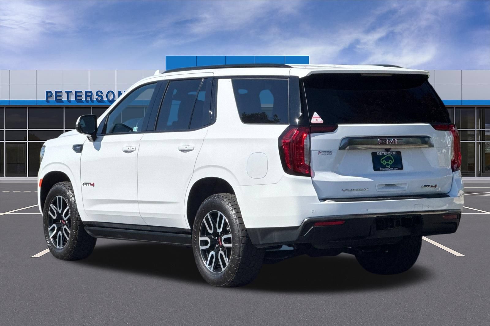 Certified 2022 GMC Yukon AT4 w/ Max Trailering Package AWD/4WD image 6