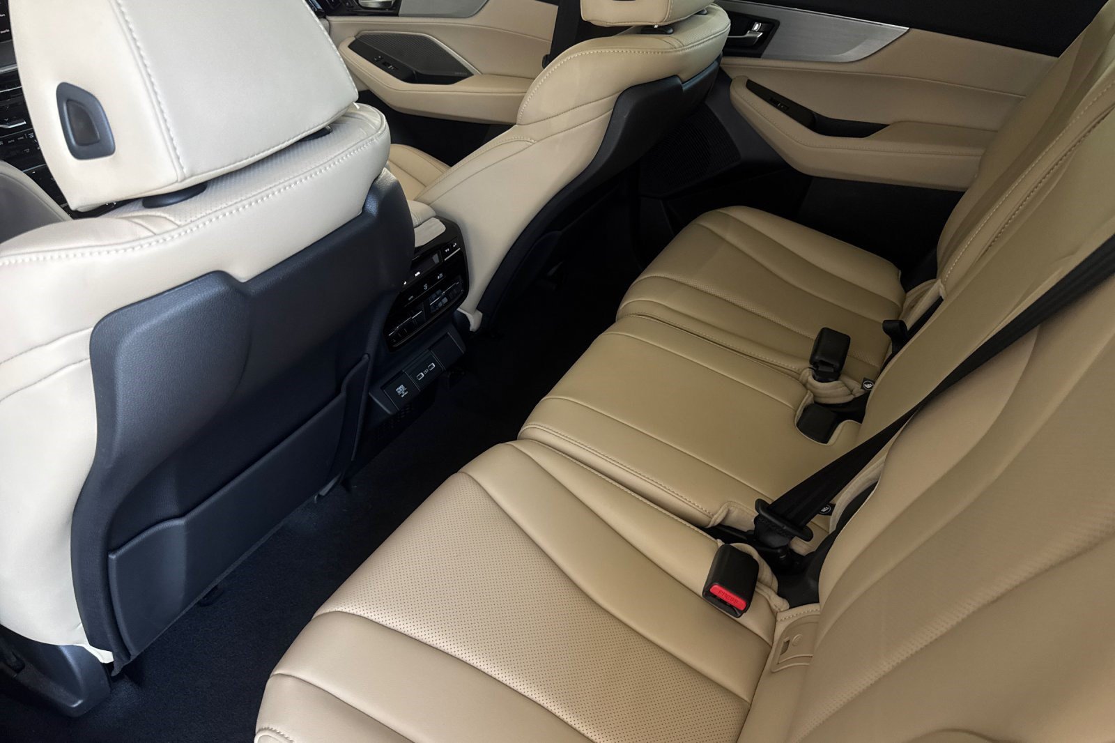Used 2023 Acura MDX SH-AWD w/ Technology Package image 27