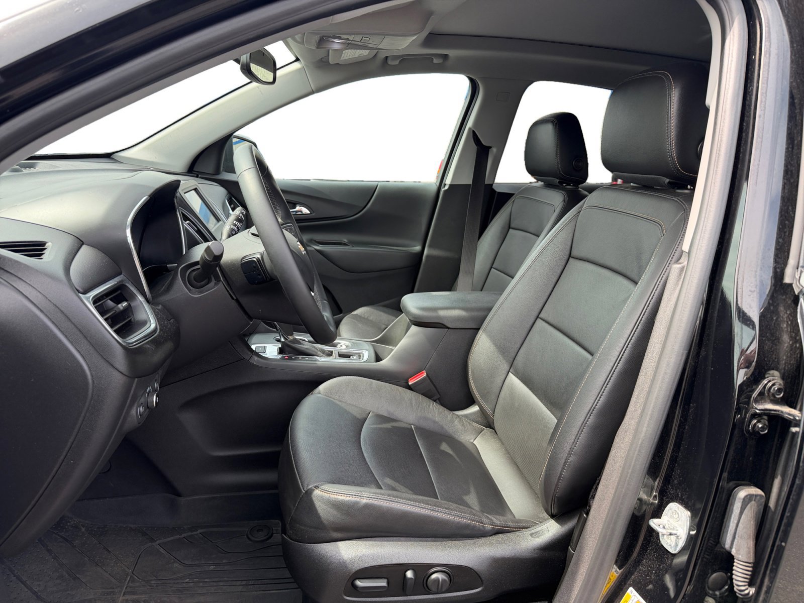 Used 2021 Chevrolet Equinox LT AWD/4WD image 9
