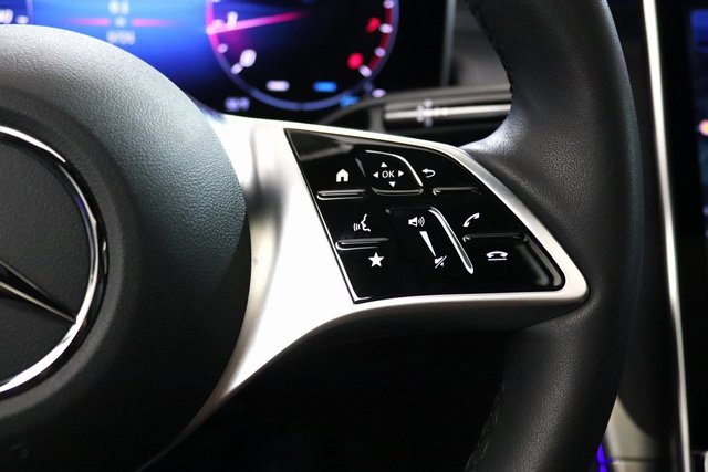 Certified 2025 Mercedes-Benz GLC 300 4MATIC image 6