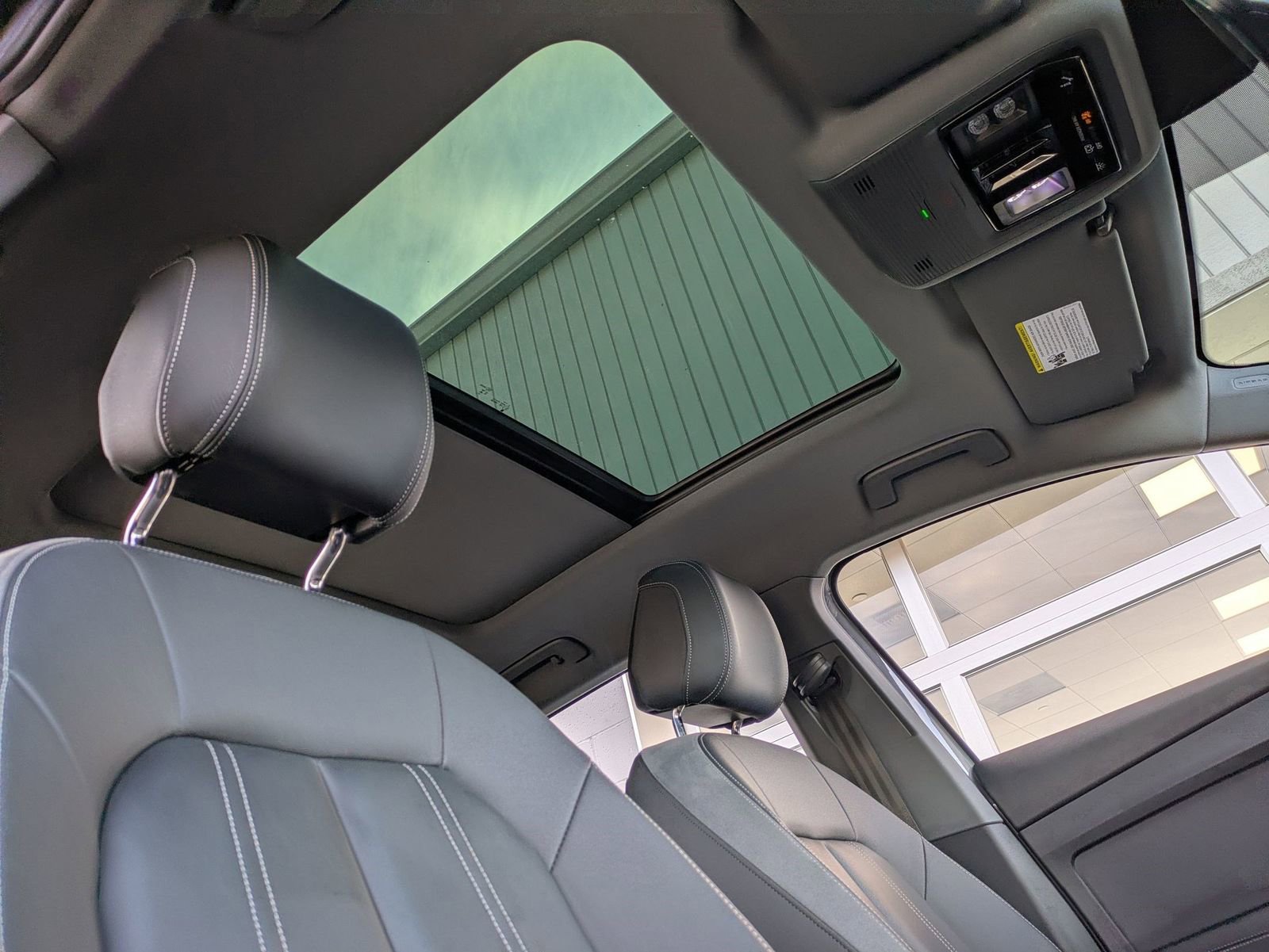 Used 2024 Audi Q4 e-tron Premium Plus w/ Premium Plus image 21