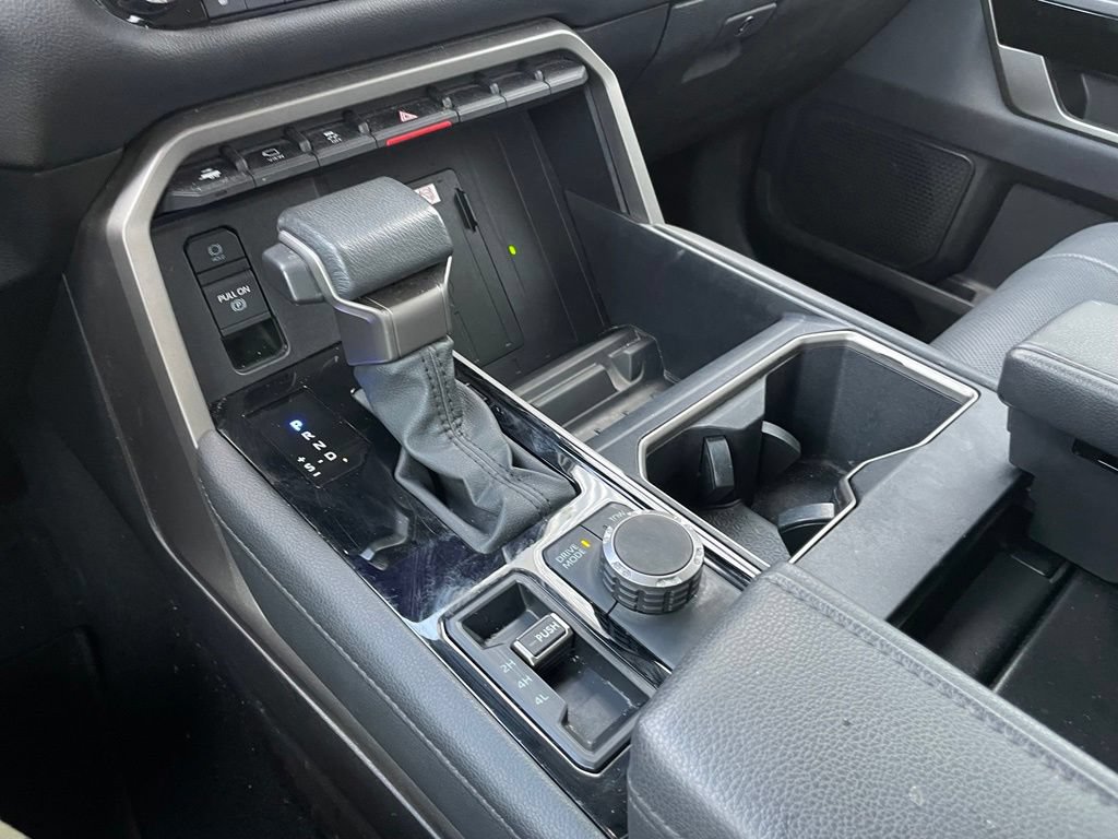 Used 2024 Toyota Tundra Limited AWD/4WD image 20