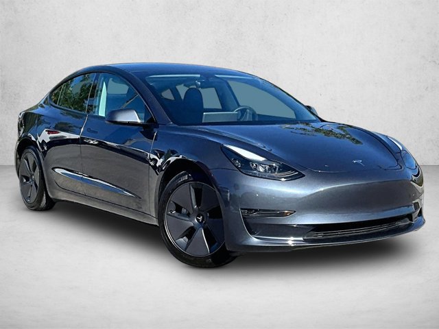 Used 2023 Tesla Model 3 Standard Range image 12